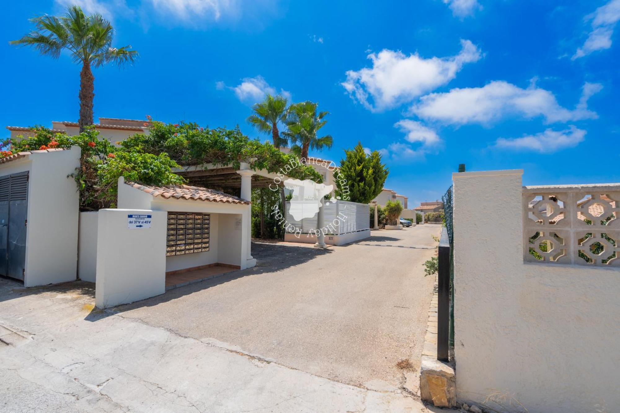 Villa Costablancadreams Casa Alis In Calpe Casas de Torrat Exterior foto
